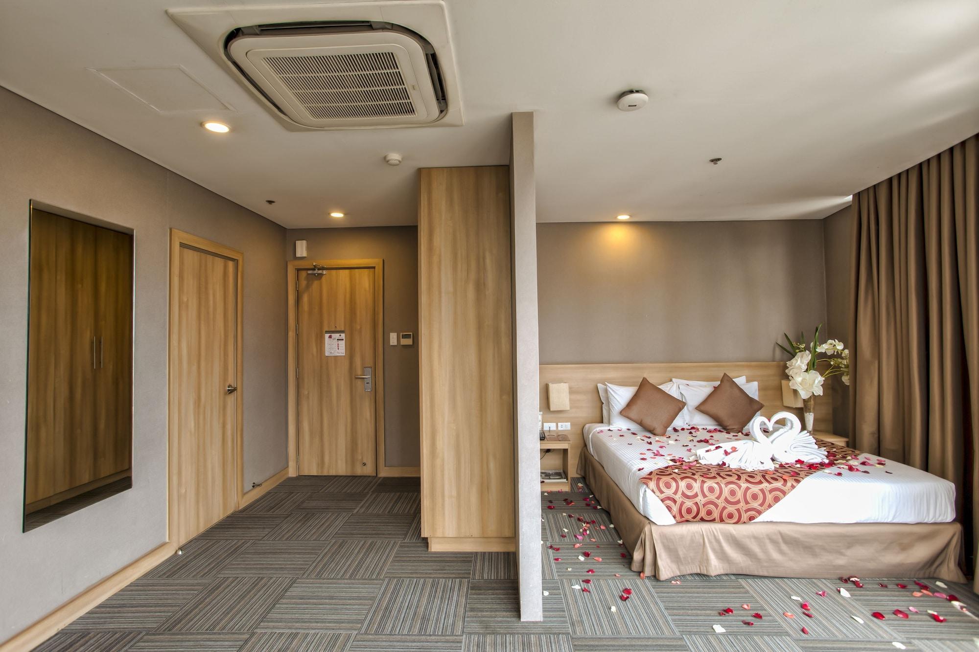 Madison 101 Hotel + Tower Quezon City Exterior photo